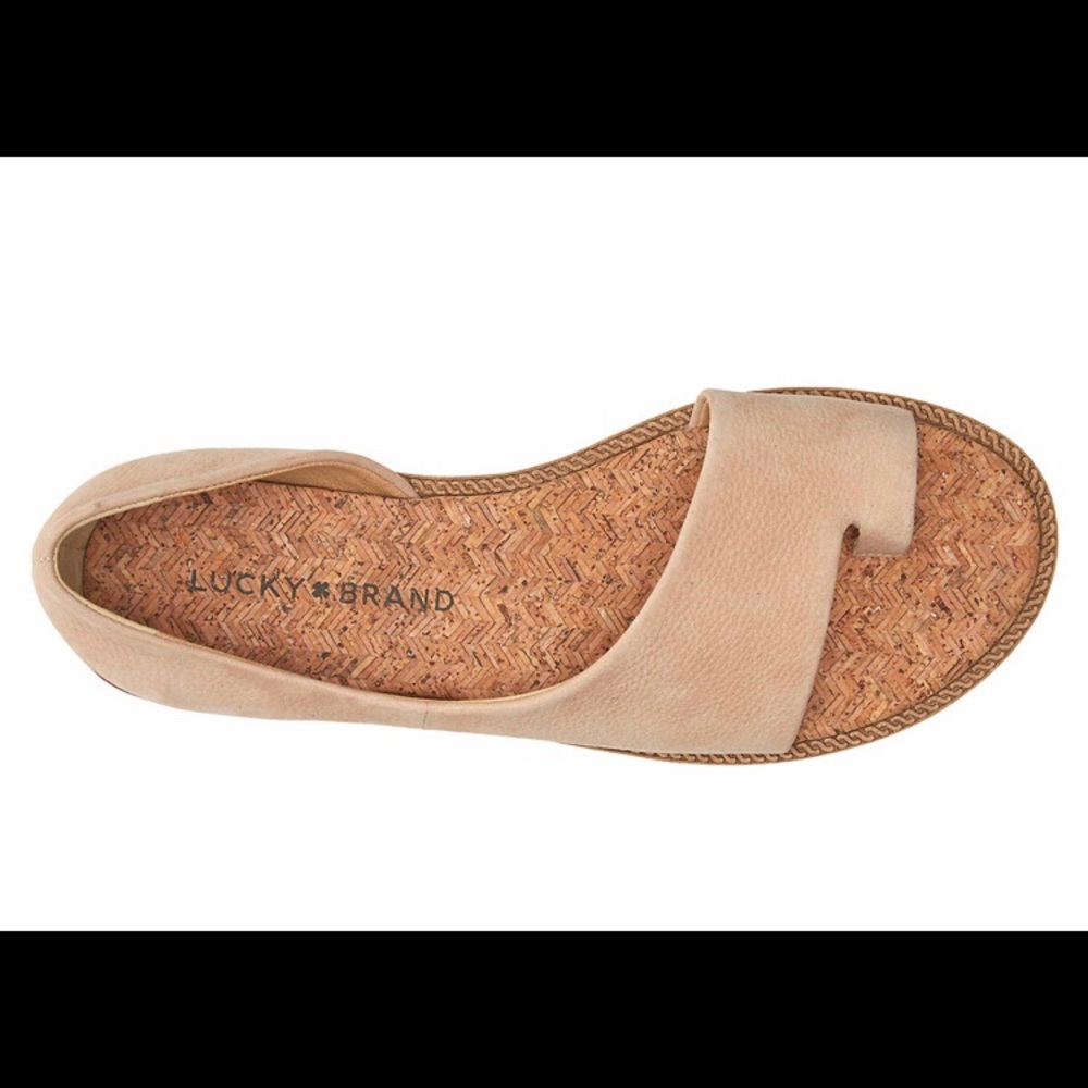 Falinda Flat Sandals